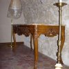 Table à gibier Louis XV avec sculpture ajourée et plateau en marbre "Brèche de Benoux"